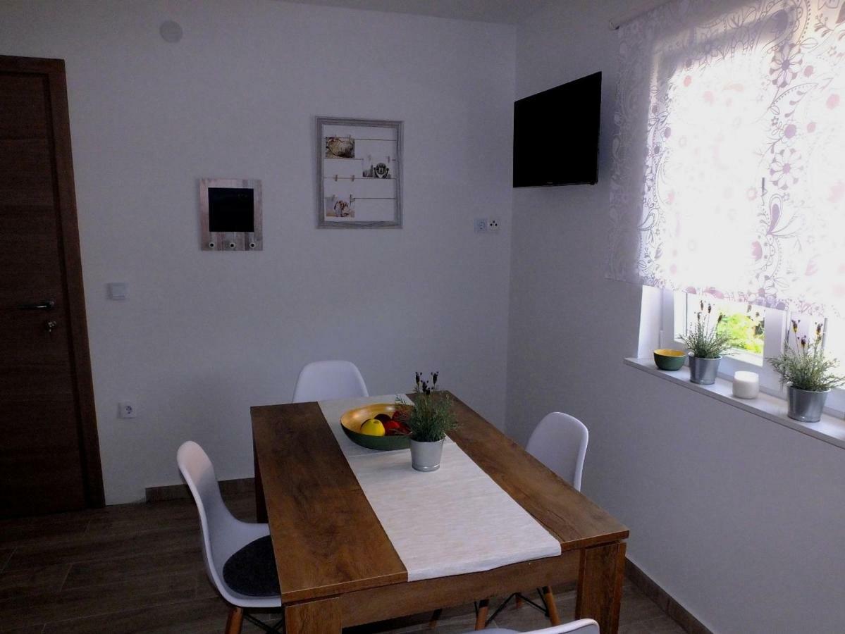 Apartmani Berno Starigrad Paklenica Dış mekan fotoğraf