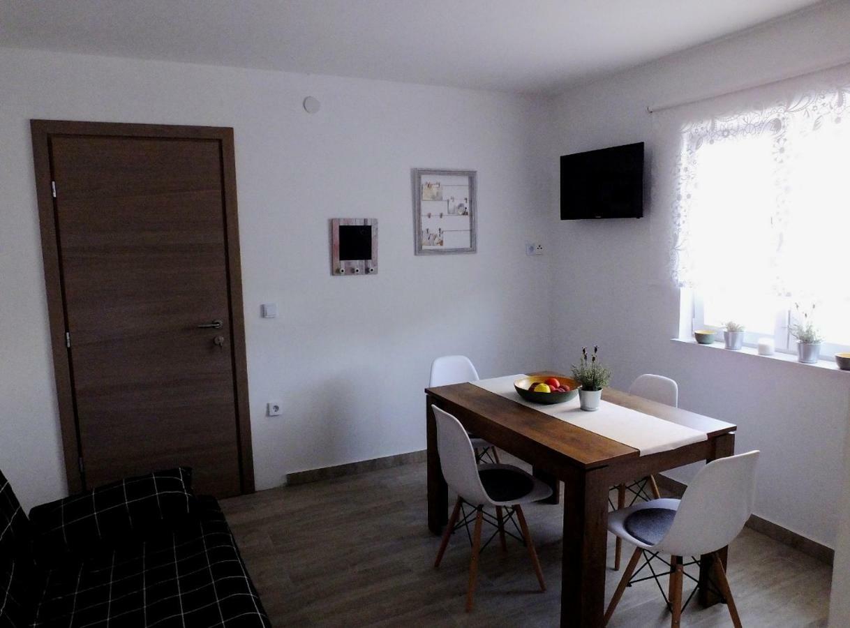 Apartmani Berno Starigrad Paklenica Dış mekan fotoğraf