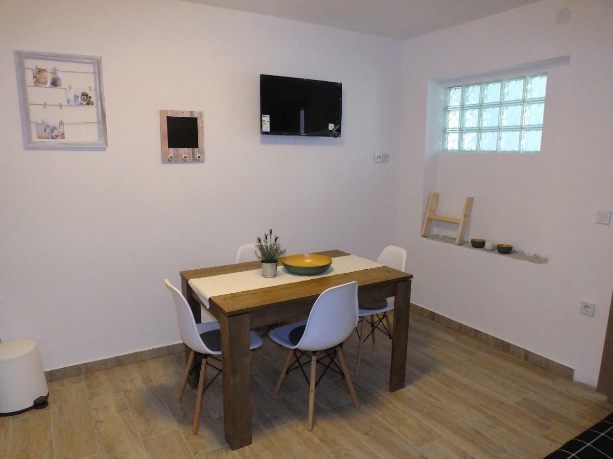 Apartmani Berno Starigrad Paklenica Dış mekan fotoğraf
